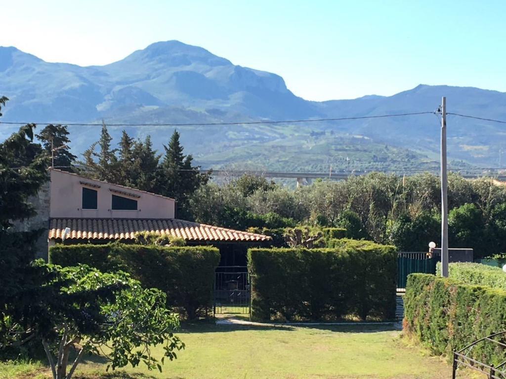 ラスカリ Casa Delle Salinelleヴィラ エクステリア 写真